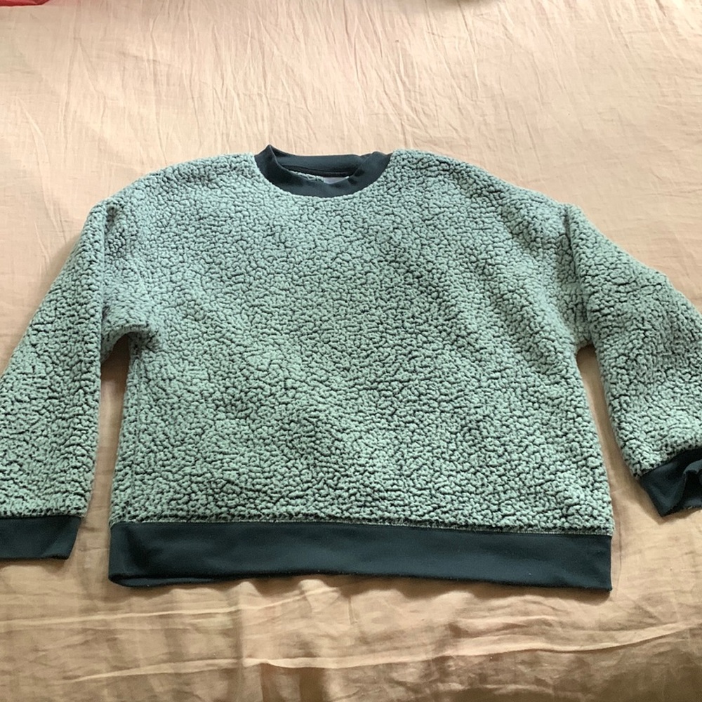 Grey teddy crewneck